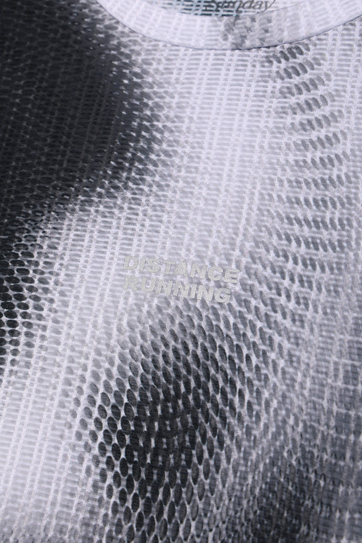 T-shirt - DELTA RACE Δ 003 / Obsidian Dot